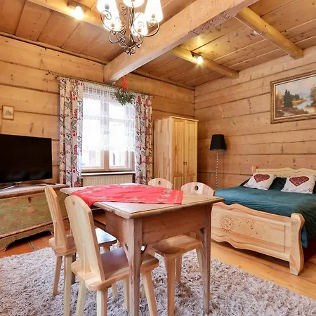 Dom Tomusik Apartmán *